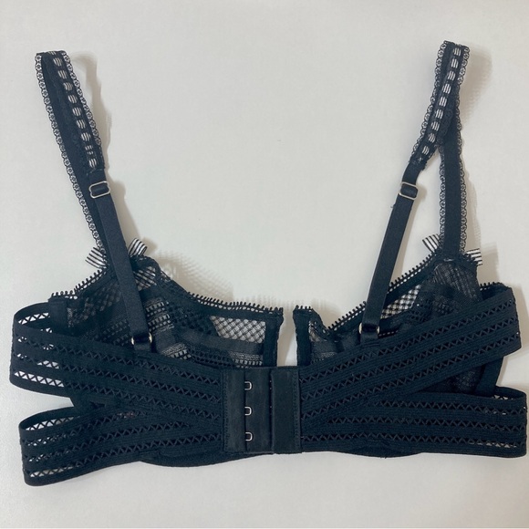 Victoria’s Secret Black Sheer Lace Plunge Unlined Underwire Bra 32C Coquette - Picture 7 of 11